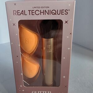 NWT LIMITED EDITION Real Techniques Glitter All The Way Brush + Sponge Set